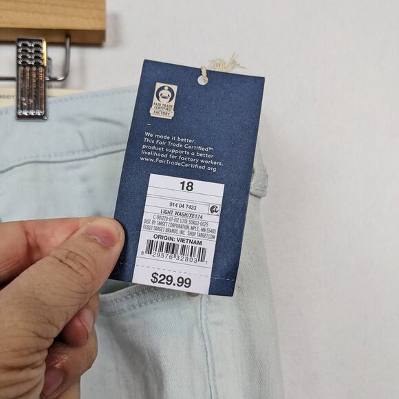 Universal Thread Light Wash Denim High Rise Skinny Jeans - Picture 9 of 9